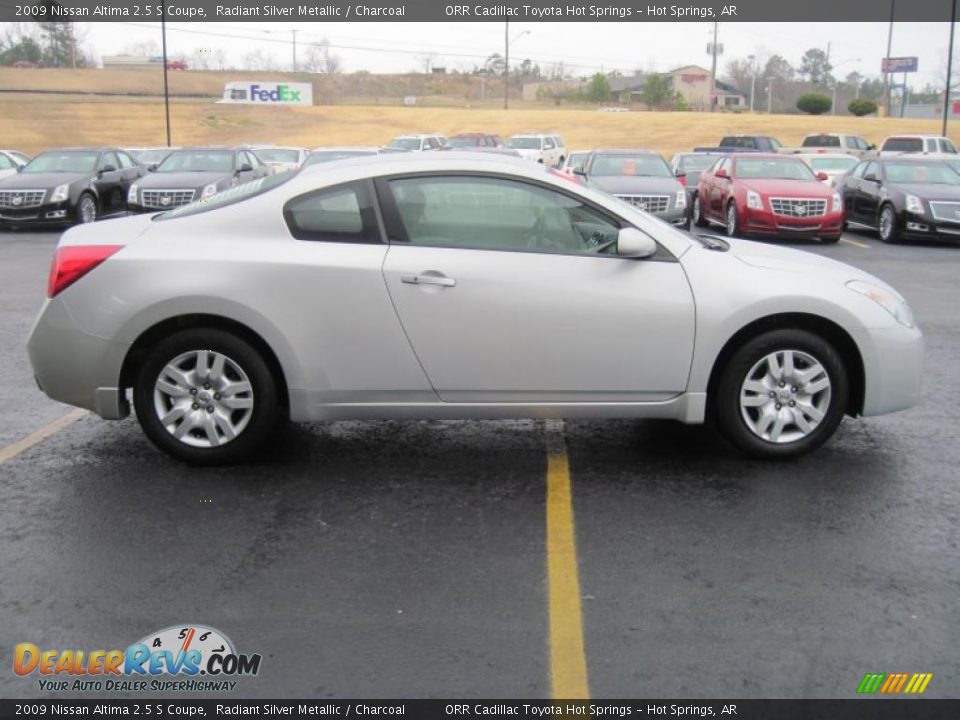 2009 Nissan Altima 2.5 S Coupe Radiant Silver Metallic / Charcoal Photo #7