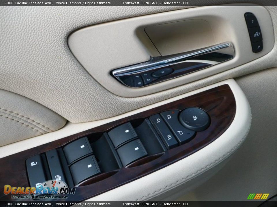 2008 Cadillac Escalade AWD White Diamond / Light Cashmere Photo #18