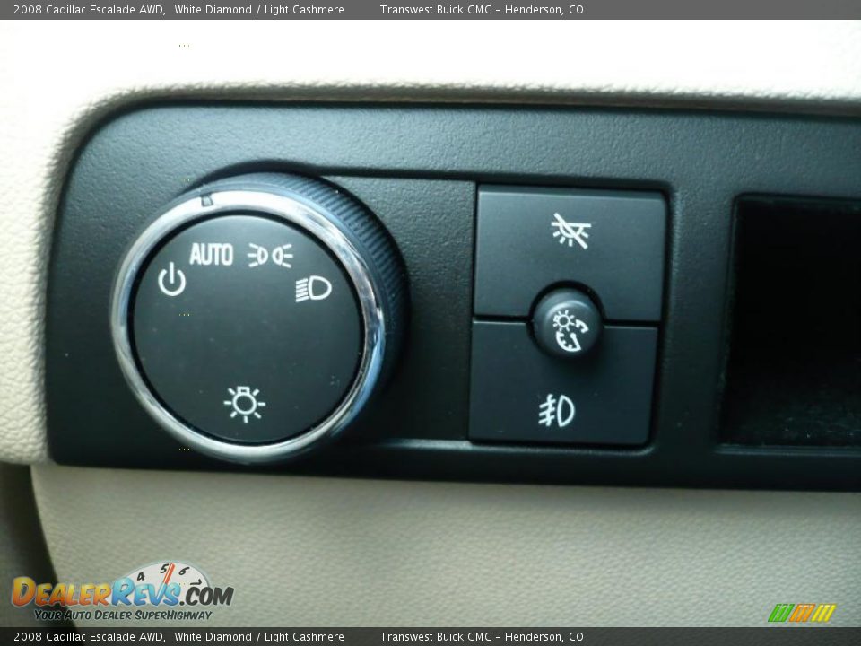 2008 Cadillac Escalade AWD White Diamond / Light Cashmere Photo #24