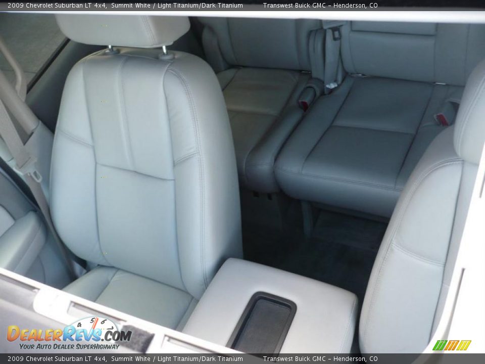 2009 Chevrolet Suburban LT 4x4 Summit White / Light Titanium/Dark Titanium Photo #10