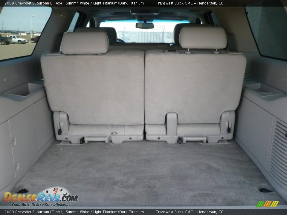 2009 Chevrolet Suburban LT 4x4 Summit White / Light Titanium/Dark Titanium Photo #13