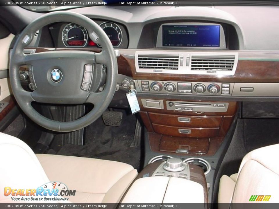 2007 BMW 7 Series 750i Sedan Alpine White / Cream Beige Photo #16