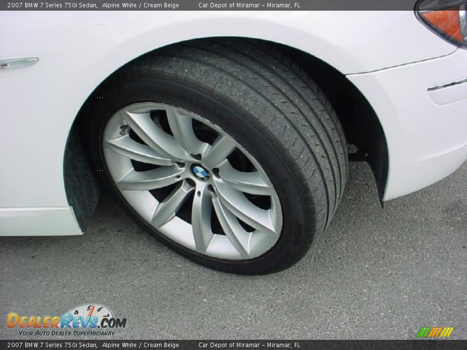 2007 BMW 7 Series 750i Sedan Alpine White / Cream Beige Photo #17