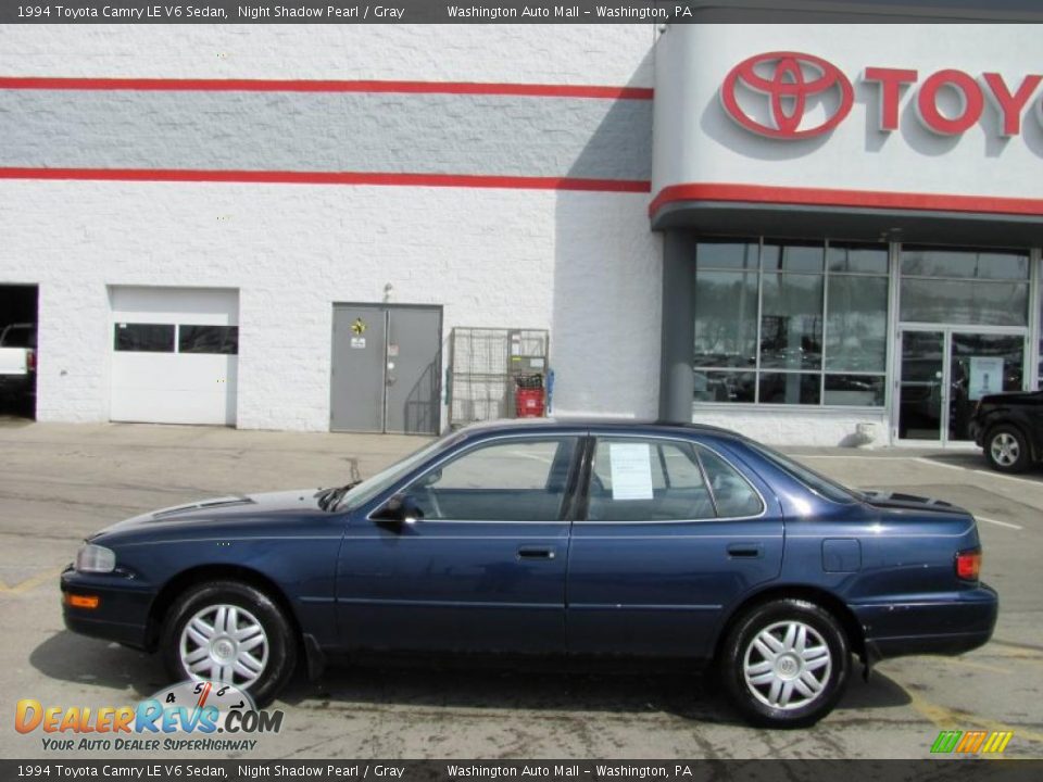 1994 Toyota Camry LE V6 Sedan Night Shadow Pearl / Gray Photo #2