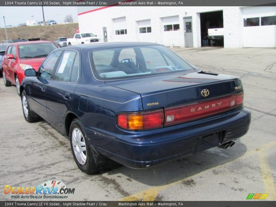 1994 Toyota Camry LE V6 Sedan Night Shadow Pearl / Gray Photo #4