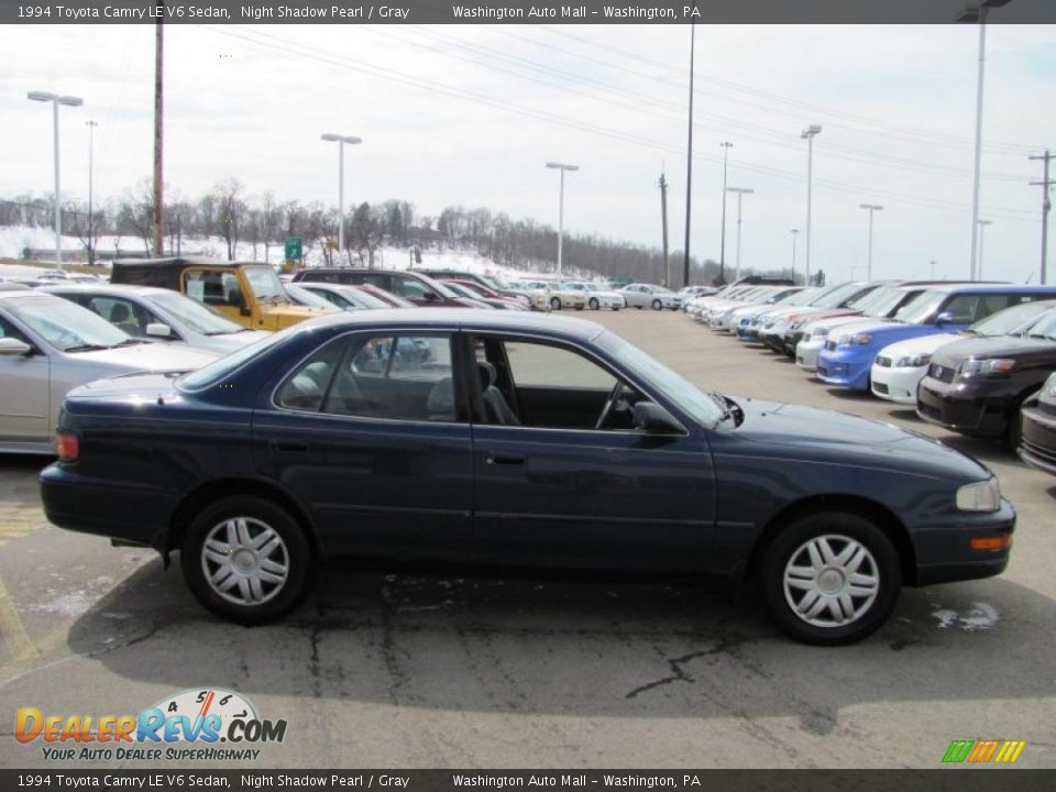 1994 Toyota Camry LE V6 Sedan Night Shadow Pearl / Gray Photo #7