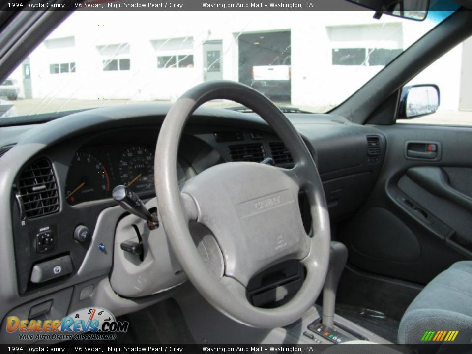 1994 Toyota Camry LE V6 Sedan Night Shadow Pearl / Gray Photo #11