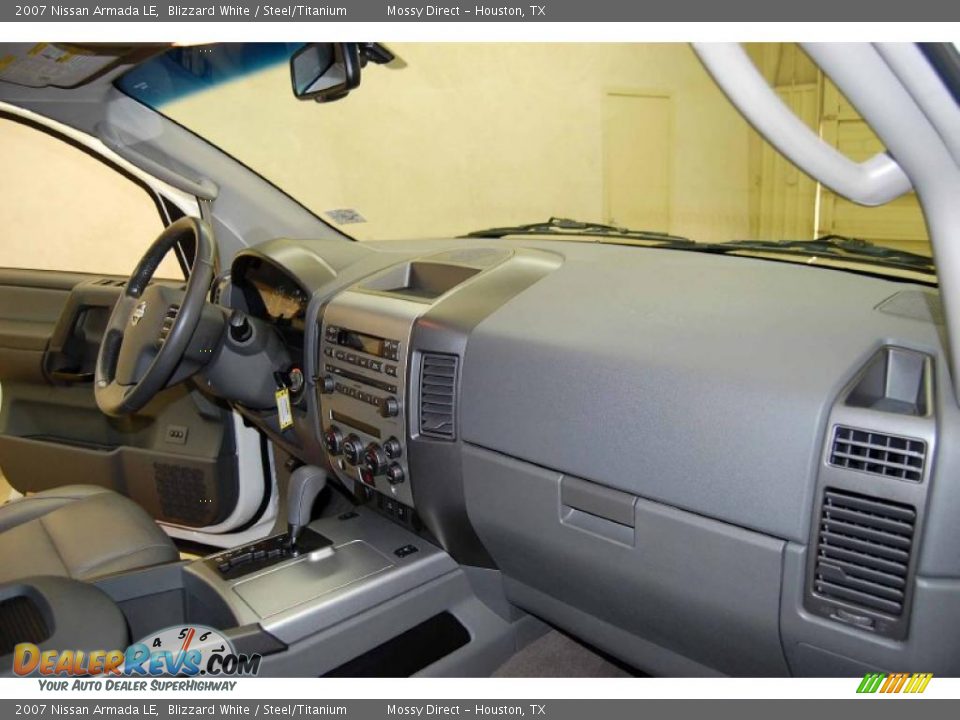 2007 Nissan Armada LE Blizzard White / Steel/Titanium Photo #28