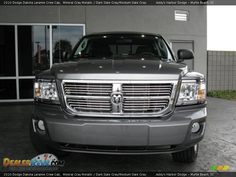 2010 Dodge Dakota Laramie Crew Cab Mineral Gray Metallic / Dark Slate Gray/Medium Slate Gray Photo #3