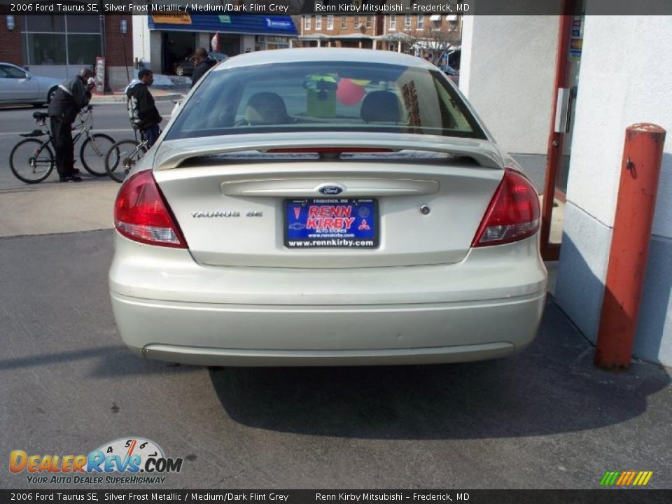 2006 Ford Taurus SE Silver Frost Metallic / Medium/Dark Flint Grey Photo #19