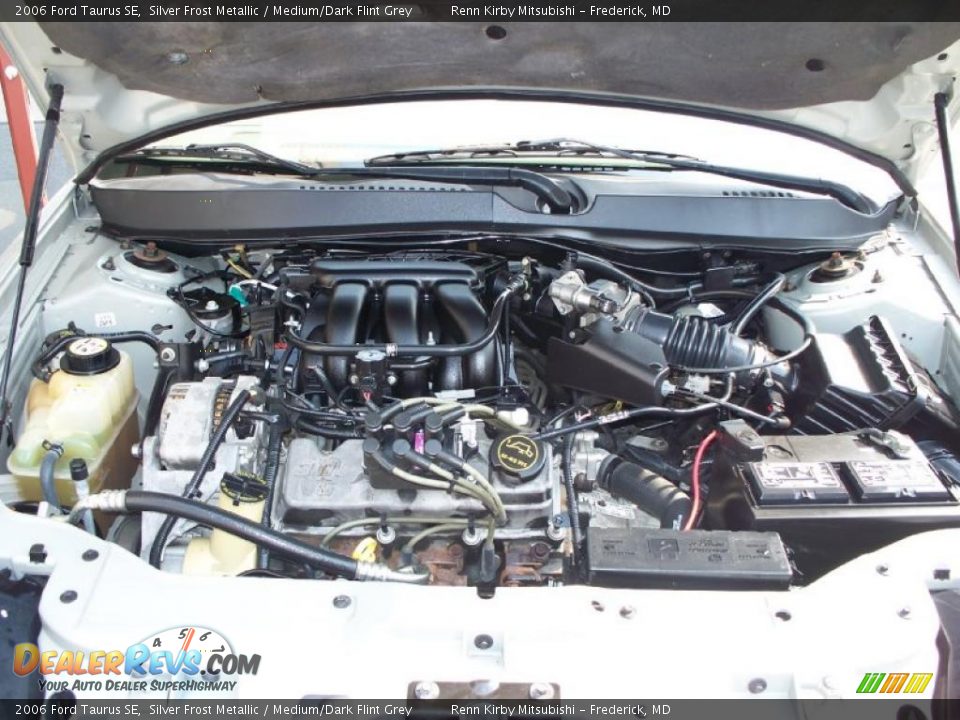 2006 Ford Taurus SE Silver Frost Metallic / Medium/Dark Flint Grey Photo #22