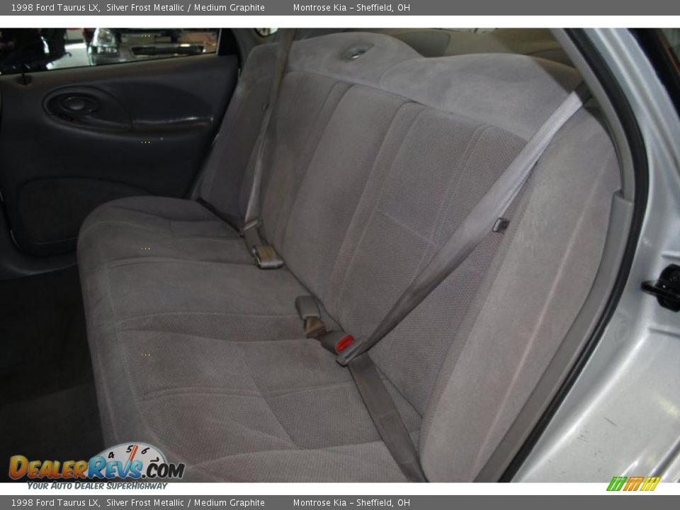 1998 Ford Taurus LX Silver Frost Metallic / Medium Graphite Photo #18