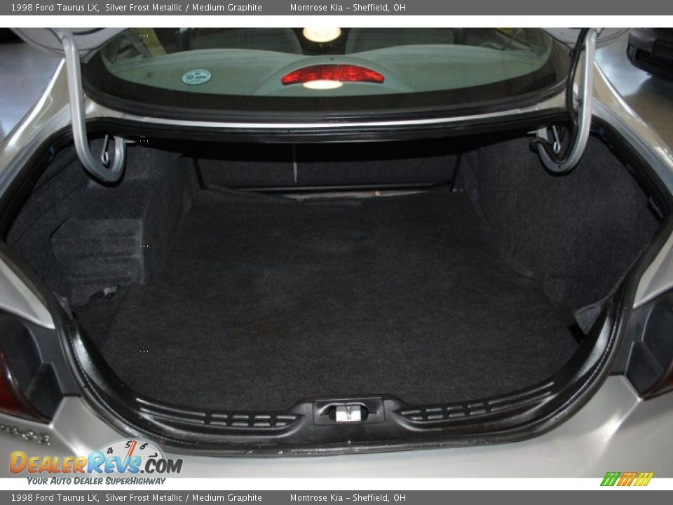 1998 Ford Taurus LX Silver Frost Metallic / Medium Graphite Photo #23