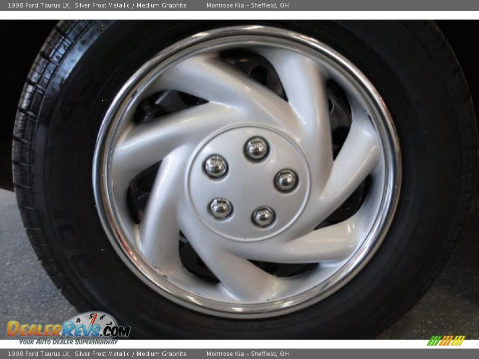 1998 Ford Taurus LX Silver Frost Metallic / Medium Graphite Photo #28