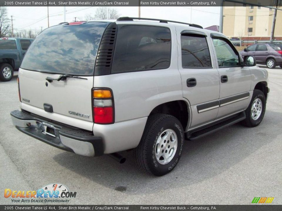 2005 Chevrolet Tahoe LS 4x4 Silver Birch Metallic / Gray/Dark Charcoal Photo #11