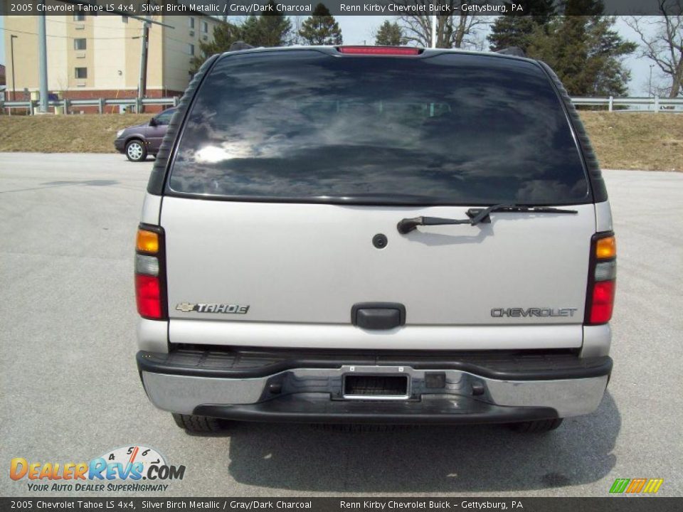 2005 Chevrolet Tahoe LS 4x4 Silver Birch Metallic / Gray/Dark Charcoal Photo #13