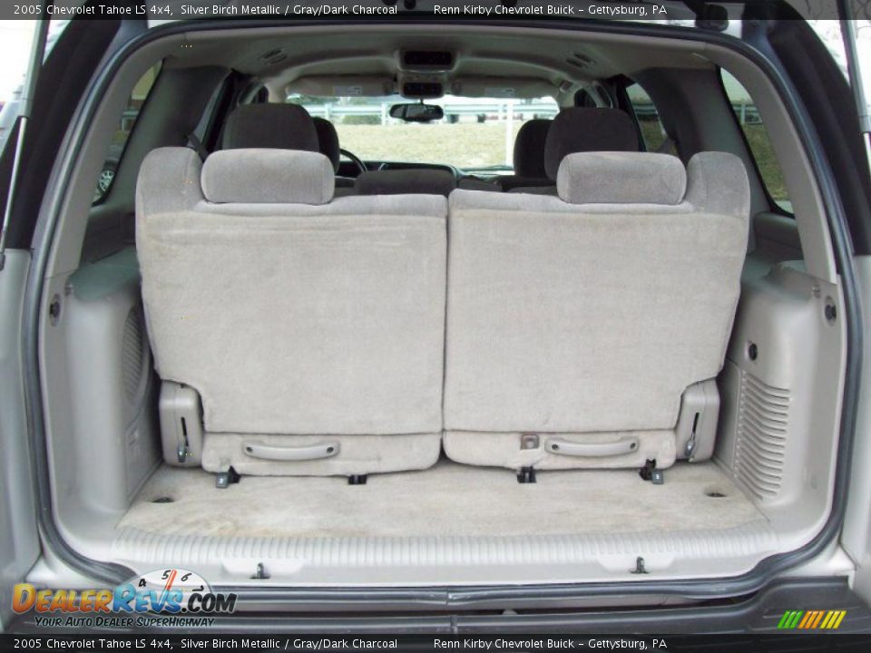 2005 Chevrolet Tahoe LS 4x4 Silver Birch Metallic / Gray/Dark Charcoal Photo #14