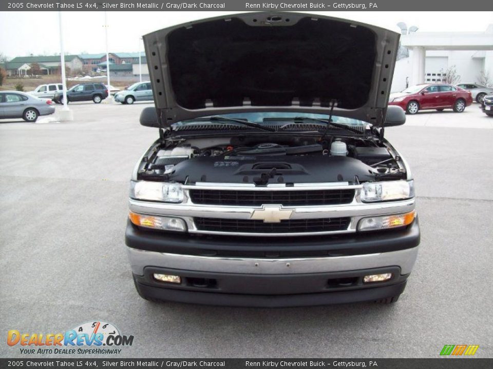 2005 Chevrolet Tahoe LS 4x4 Silver Birch Metallic / Gray/Dark Charcoal Photo #17