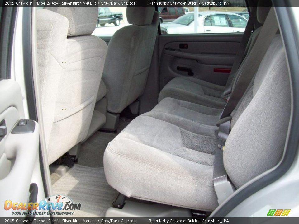 2005 Chevrolet Tahoe LS 4x4 Silver Birch Metallic / Gray/Dark Charcoal Photo #29