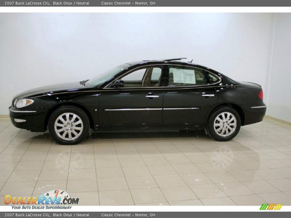 2007 Buick LaCrosse CXL Black Onyx / Neutral Photo #4