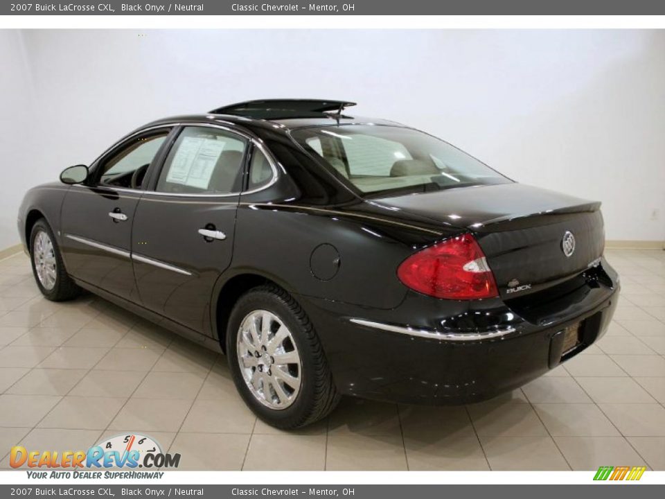 2007 Buick LaCrosse CXL Black Onyx / Neutral Photo #5