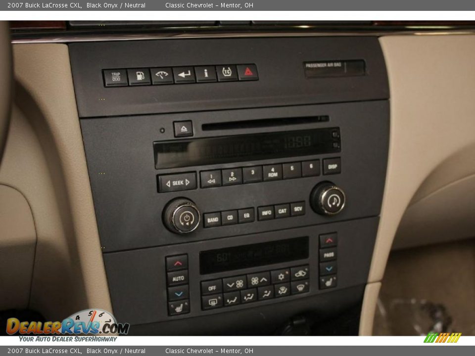2007 Buick LaCrosse CXL Black Onyx / Neutral Photo #14