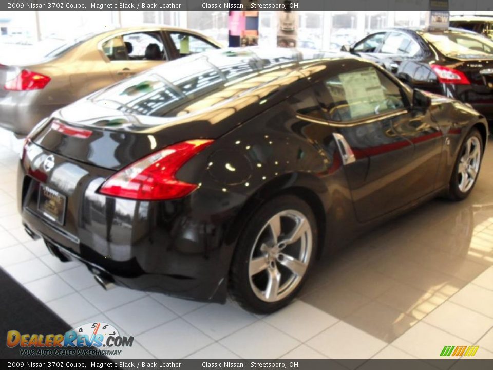 2009 Nissan 370Z Coupe Magnetic Black / Black Leather Photo #3