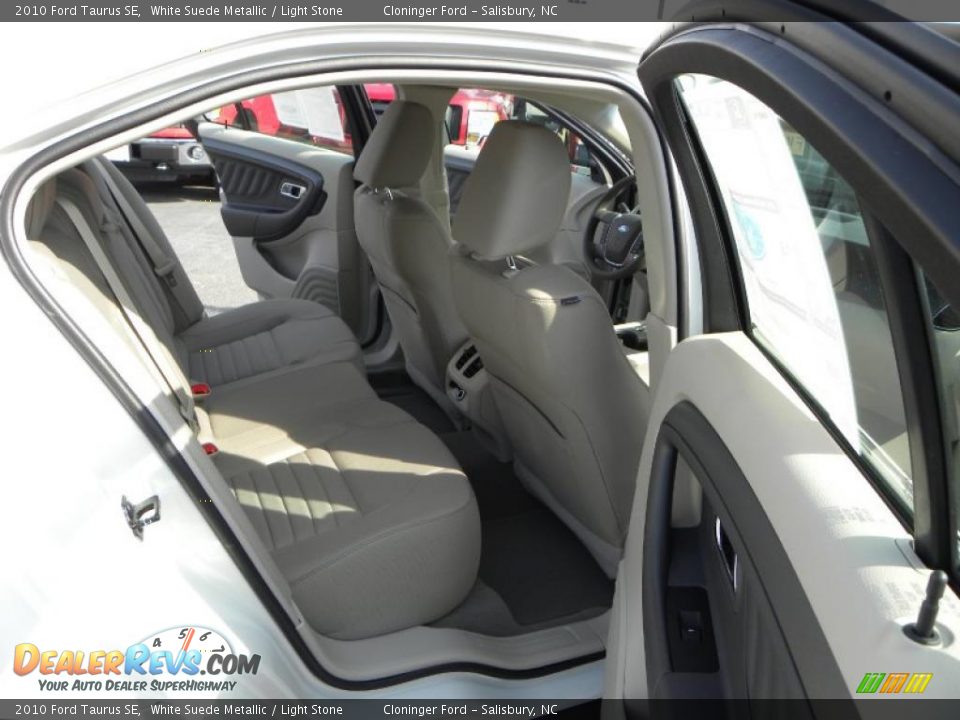 2010 Ford Taurus SE White Suede Metallic / Light Stone Photo #10