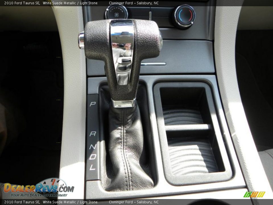 2010 Ford Taurus SE White Suede Metallic / Light Stone Photo #20