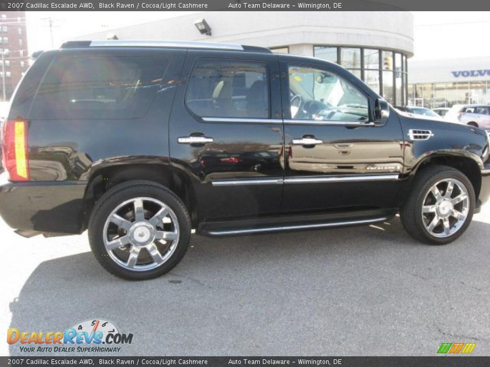 2007 Cadillac Escalade AWD Black Raven / Cocoa/Light Cashmere Photo #7