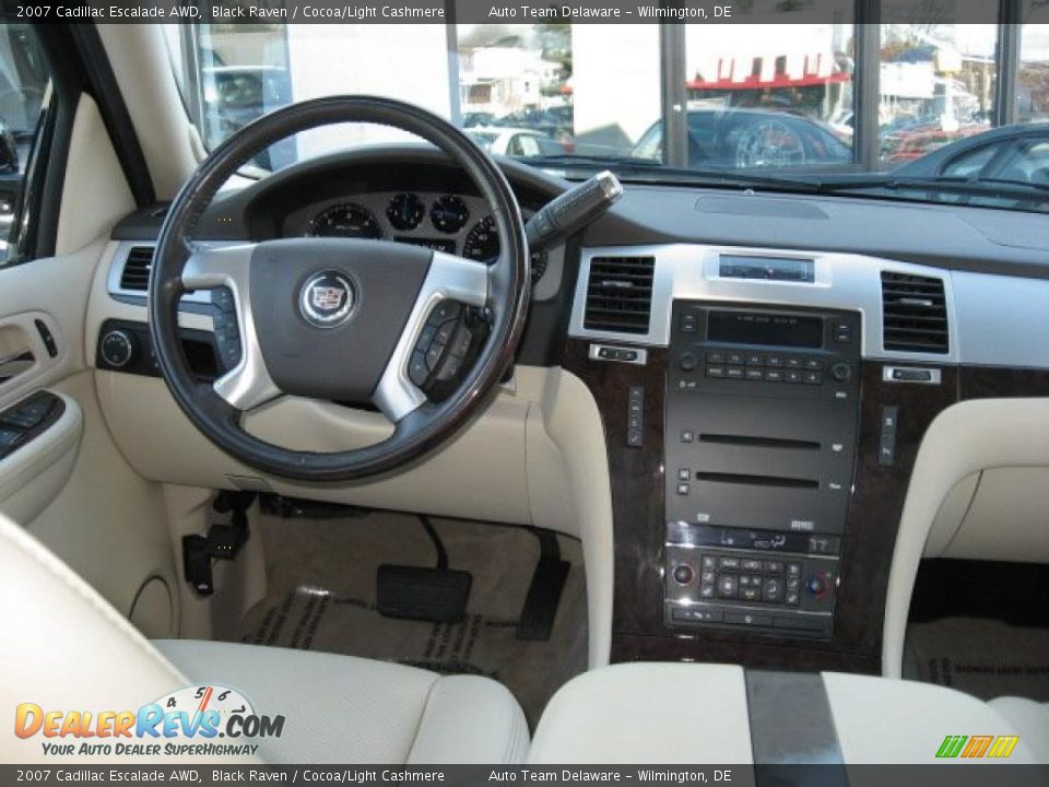 2007 Cadillac Escalade AWD Black Raven / Cocoa/Light Cashmere Photo #11