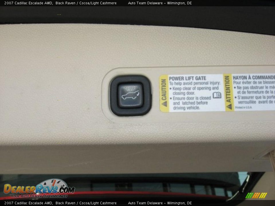 2007 Cadillac Escalade AWD Black Raven / Cocoa/Light Cashmere Photo #28