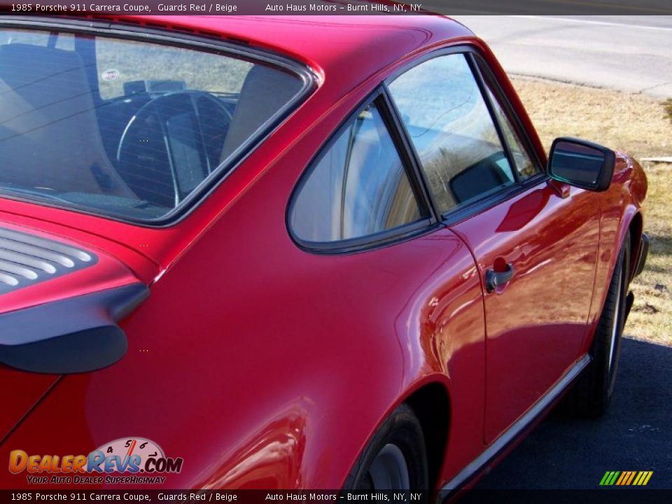 1985 Porsche 911 Carrera Coupe Guards Red / Beige Photo #14