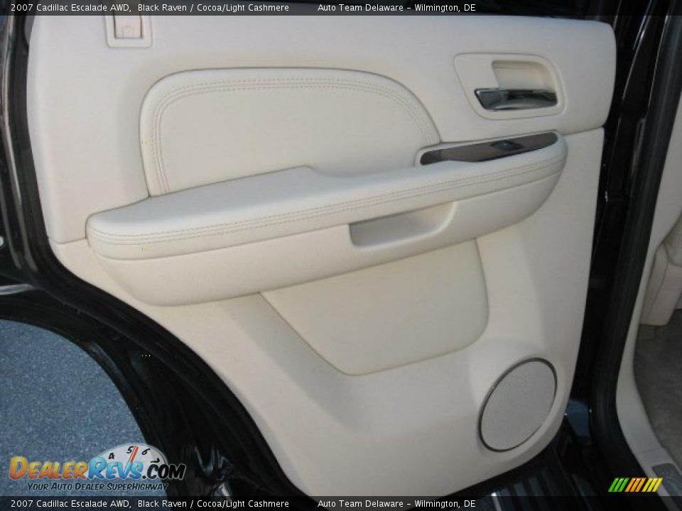 2007 Cadillac Escalade AWD Black Raven / Cocoa/Light Cashmere Photo #34