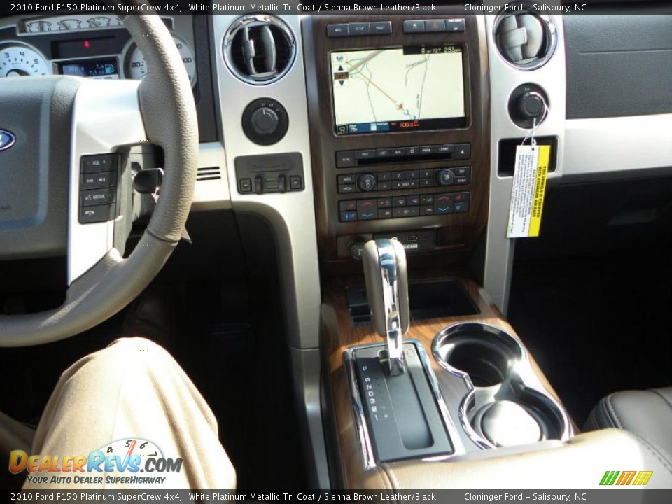 2010 Ford F150 Platinum SuperCrew 4x4 White Platinum Metallic Tri Coat / Sienna Brown Leather/Black Photo #29