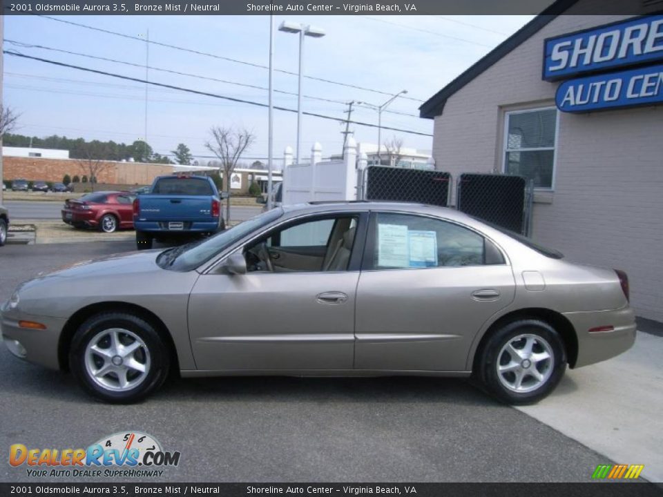 2001 Oldsmobile Aurora 3.5 Bronze Mist / Neutral Photo #2