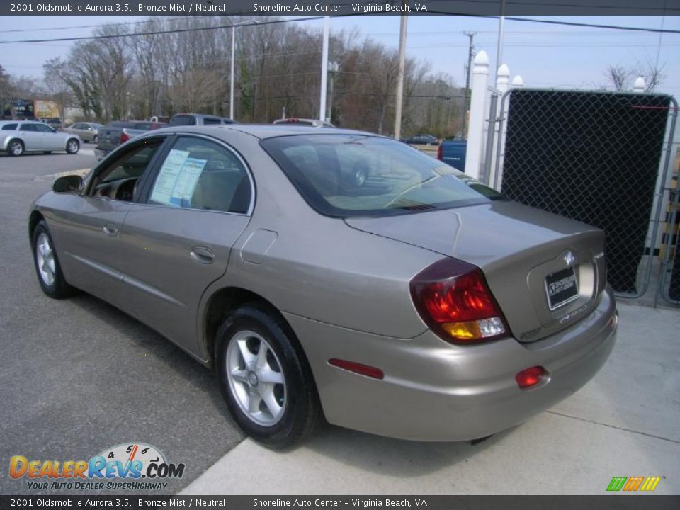 2001 Oldsmobile Aurora 3.5 Bronze Mist / Neutral Photo #3