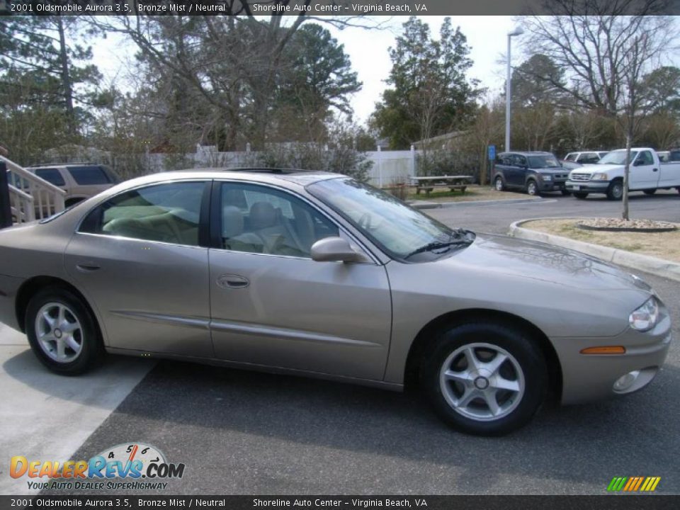 2001 Oldsmobile Aurora 3.5 Bronze Mist / Neutral Photo #6
