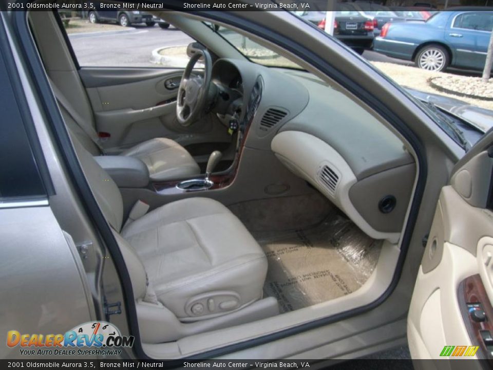 2001 Oldsmobile Aurora 3.5 Bronze Mist / Neutral Photo #11