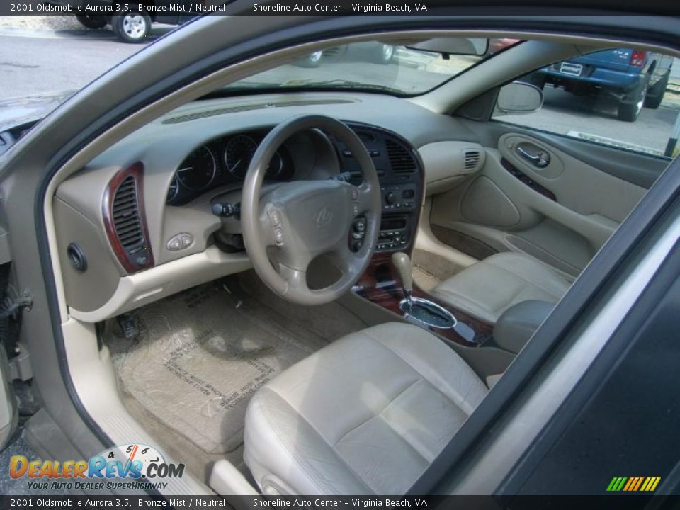 2001 Oldsmobile Aurora 3.5 Bronze Mist / Neutral Photo #14