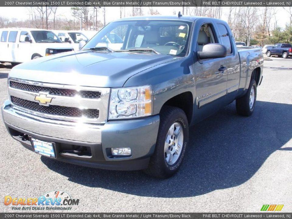 2007 Chevrolet Silverado 1500 LT Extended Cab 4x4 Blue Granite Metallic / Light Titanium/Ebony Black Photo #1