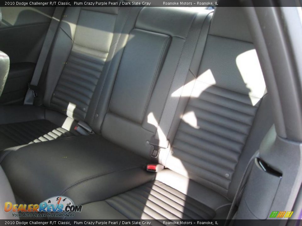 2010 Dodge Challenger R/T Classic Plum Crazy Purple Pearl / Dark Slate Gray Photo #9