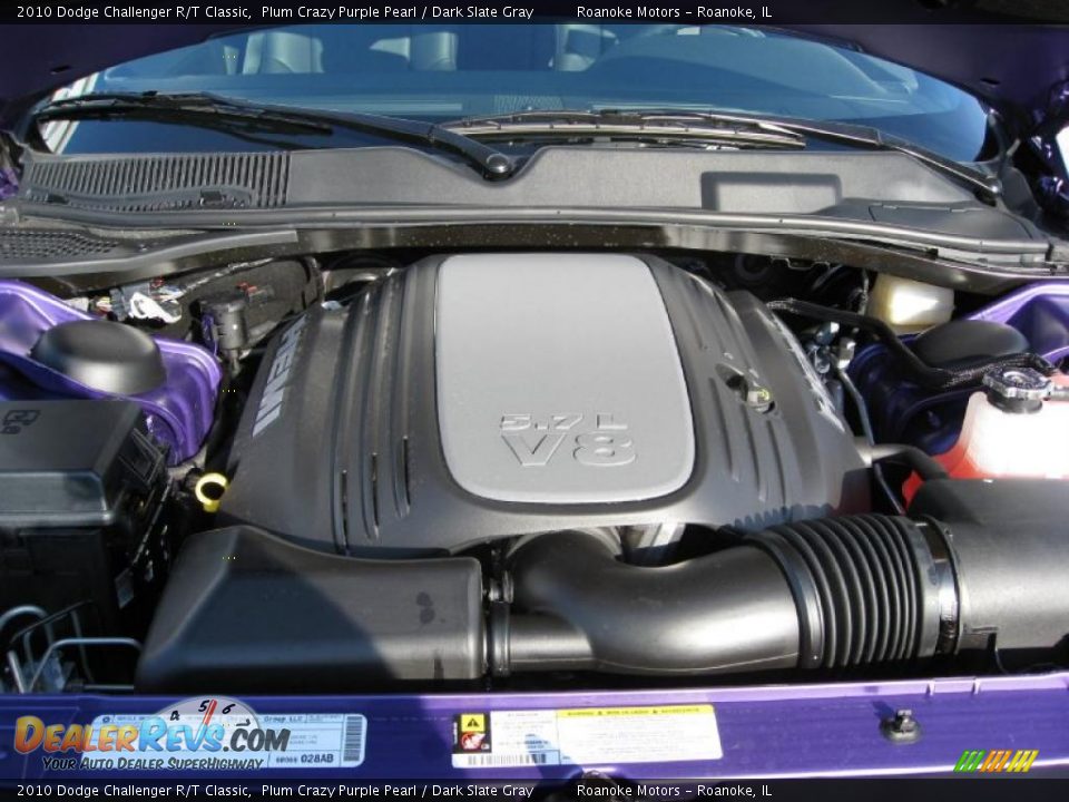 2010 Dodge Challenger R/T Classic Plum Crazy Purple Pearl / Dark Slate Gray Photo #12
