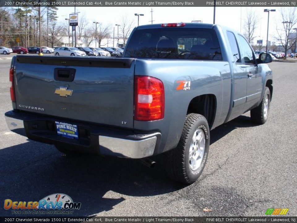 2007 Chevrolet Silverado 1500 LT Extended Cab 4x4 Blue Granite Metallic / Light Titanium/Ebony Black Photo #4