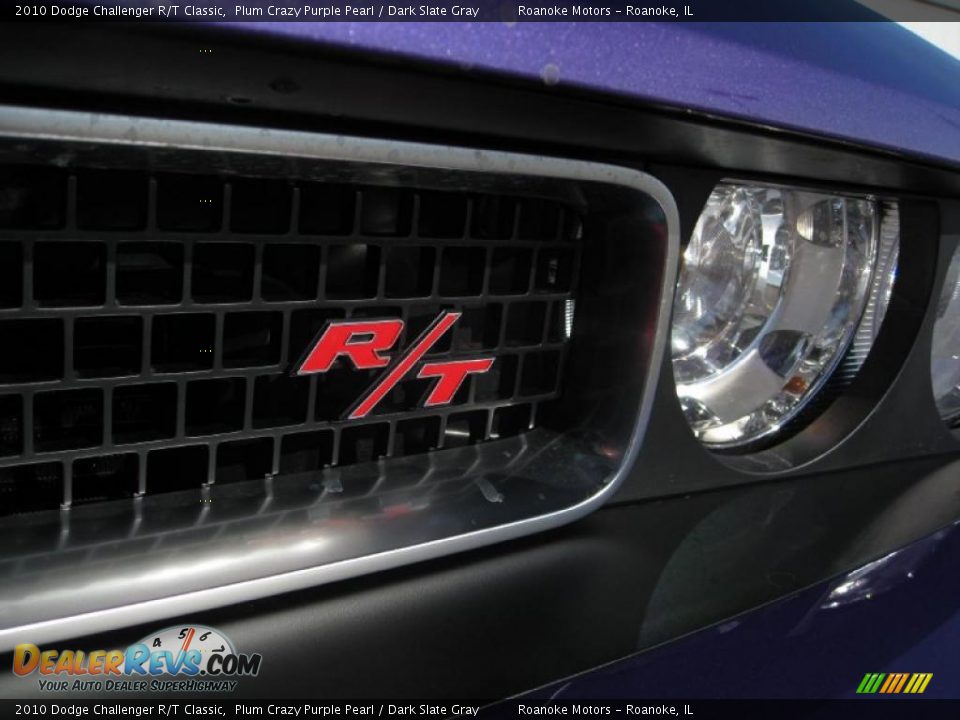 2010 Dodge Challenger R/T Classic Plum Crazy Purple Pearl / Dark Slate Gray Photo #18