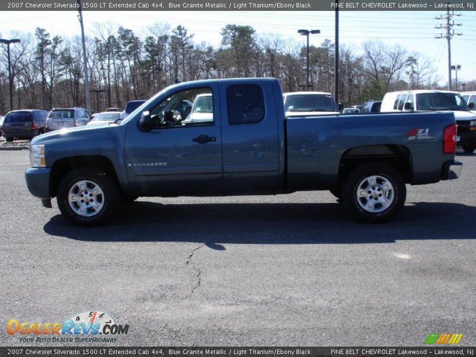 2007 Chevrolet Silverado 1500 LT Extended Cab 4x4 Blue Granite Metallic / Light Titanium/Ebony Black Photo #9