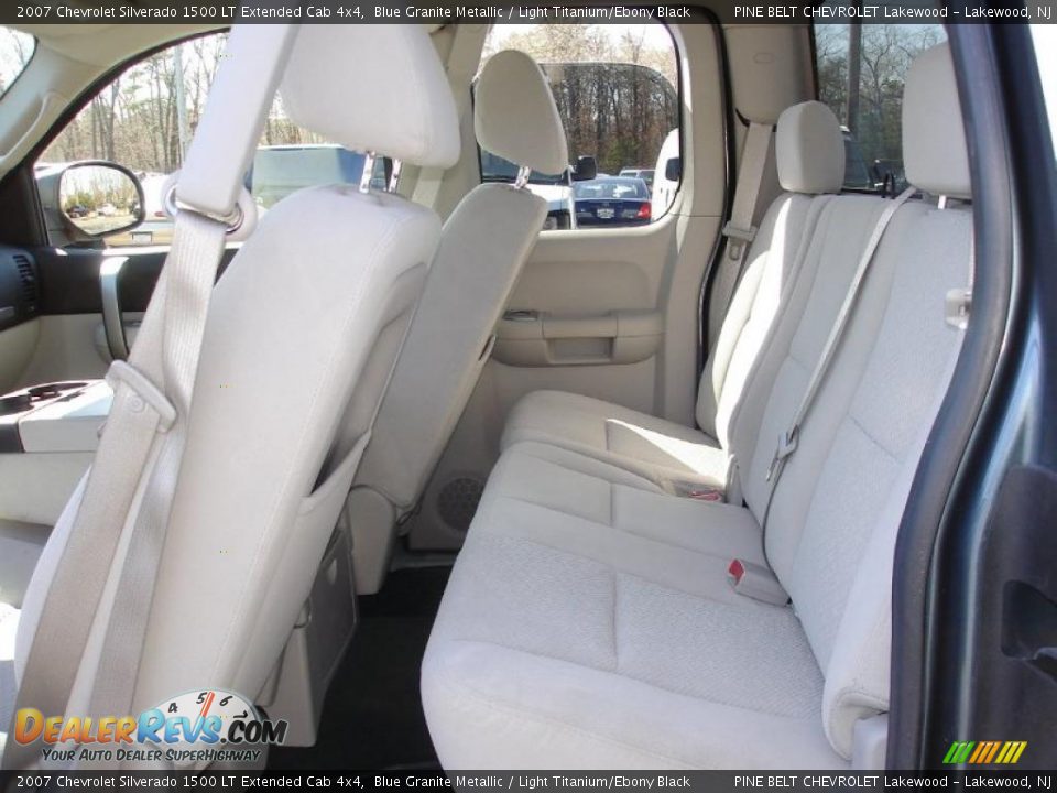 2007 Chevrolet Silverado 1500 LT Extended Cab 4x4 Blue Granite Metallic / Light Titanium/Ebony Black Photo #13