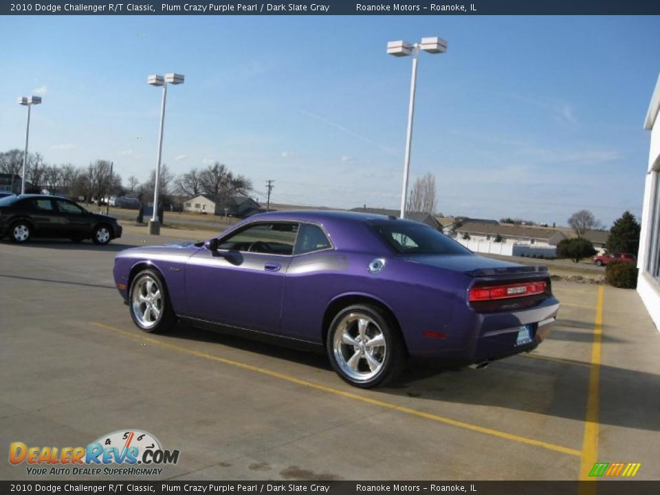 2010 Dodge Challenger R/T Classic Plum Crazy Purple Pearl / Dark Slate Gray Photo #25