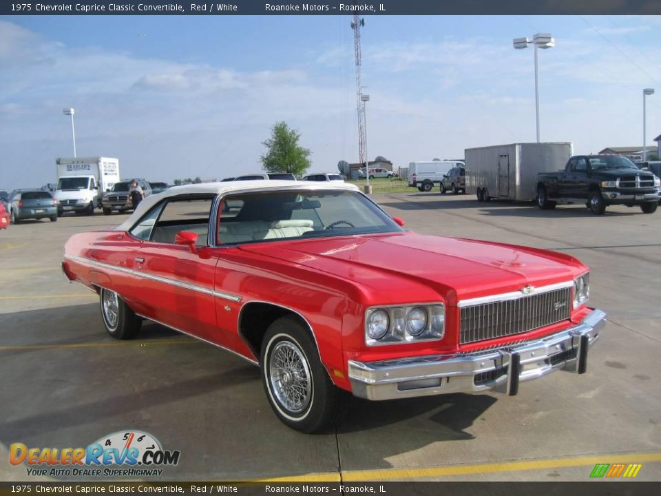 Front 3/4 View of 1975 Chevrolet Caprice Classic Convertible Photo #19