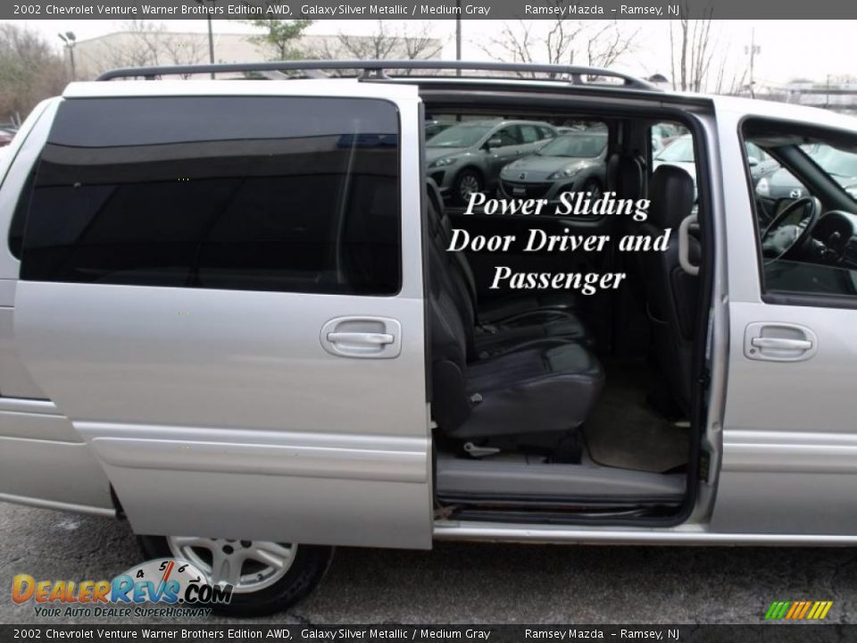 2002 Chevrolet Venture Warner Brothers Edition AWD Galaxy Silver Metallic / Medium Gray Photo #13